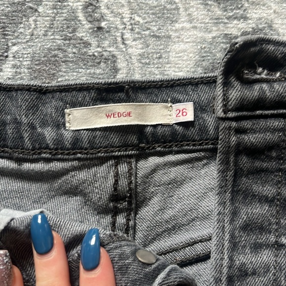 Levi’s Black Jeans - Picture 3 of 3